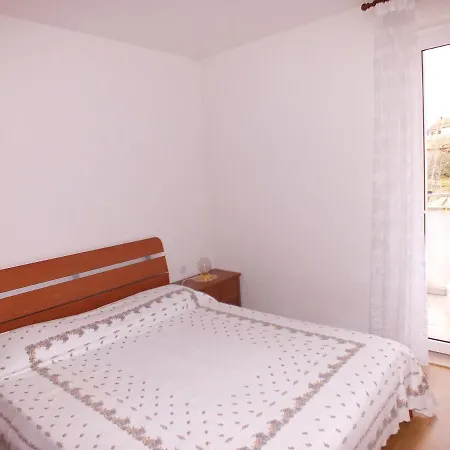 Apartment Violetta 2 Zambratija (Istria)
