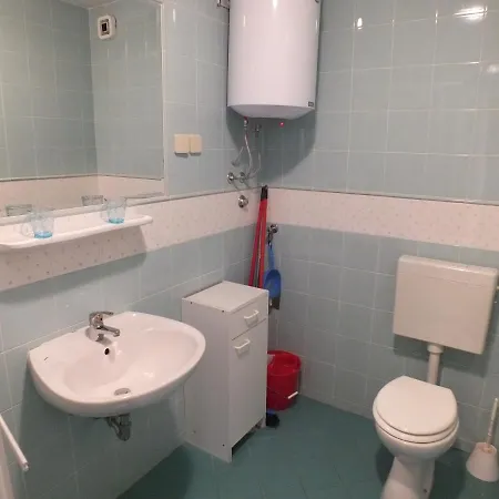 Violetta 2 Apartment