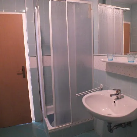 Violetta 2 Apartment *